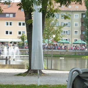 Uferpromenade am gestauten Neckar (Okt. 2013, VN)