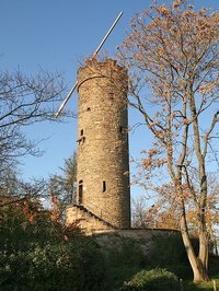 Der Turm auf dem Wartberg (2013, UM)