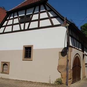 Alte Kelter und Backhaus (Mai 2014, EK)