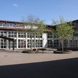 Altes Schulhaus (Mai 2014, HMS)