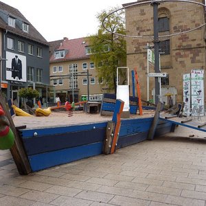 Spielschiff Hafenmarkt (2013, KB)