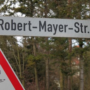 Robert-Mayer-Straße (Feb. 2014, BK)