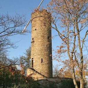 Wartbergturm mit Lichtskulptur (2013, UM)