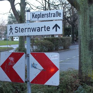 Wegeschild Sternwarte (Jan. 2014, BK)