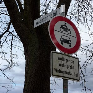 Straßenschild Widmannstal (Feb. 2014, KB)