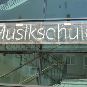 Schild Musikschule (2013, KB)