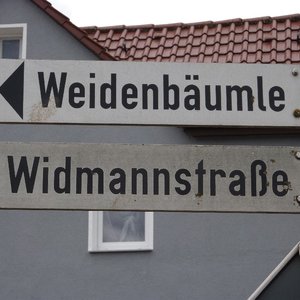 Straßenschild Widmannstraße (Feb. 2014, KB)