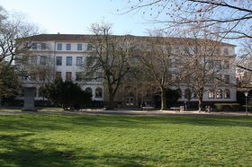 Robert-Mayer-Gymnasium (Mrz. 2014, HMS)