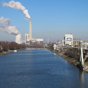 Kanalhafen und Kraftwerk (2012, FL)