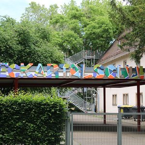 Schriftzug "Neckartalschule" (Mai 2016, FL)
